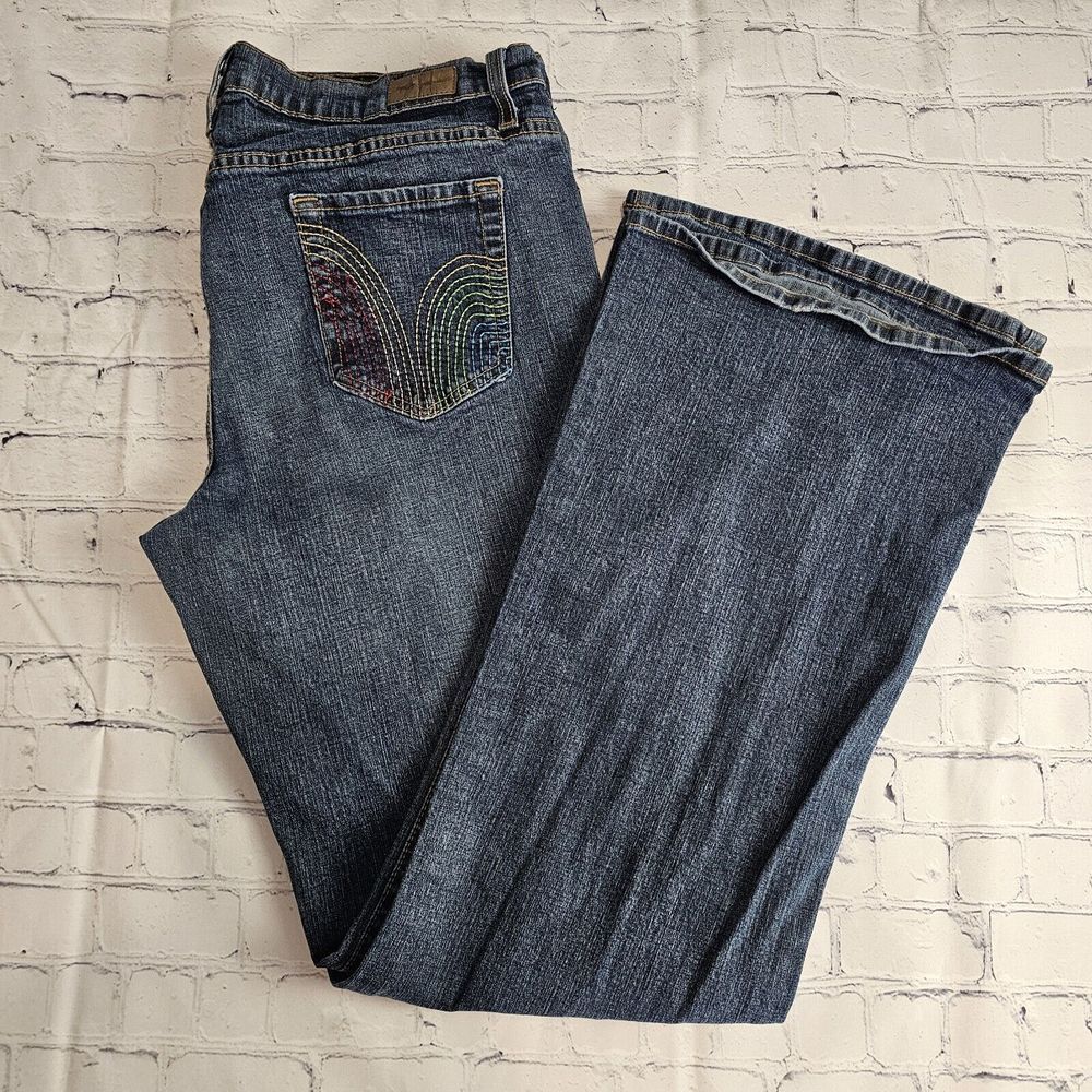 Vintage Truck Jeans Juniors Size 17‎ Bootcut Embroidered Made In USA Medium Wash